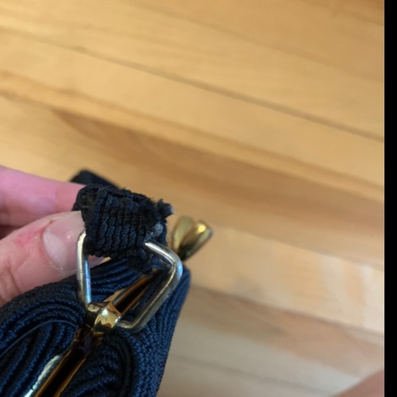 Vintage Hardshell Clasp Closure Bag - Picture 6 of 11